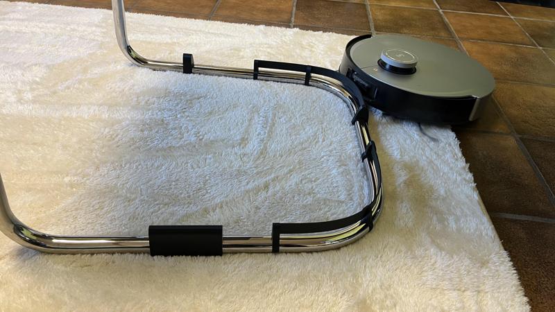 Schwingstühle - Wand für Robotersauger - Gebogene Rohre