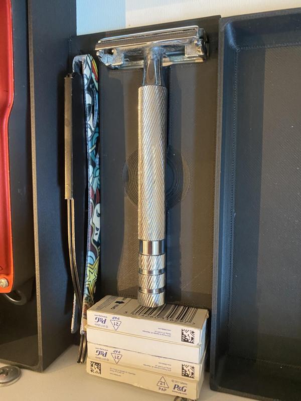 Razor accessories Case Stand