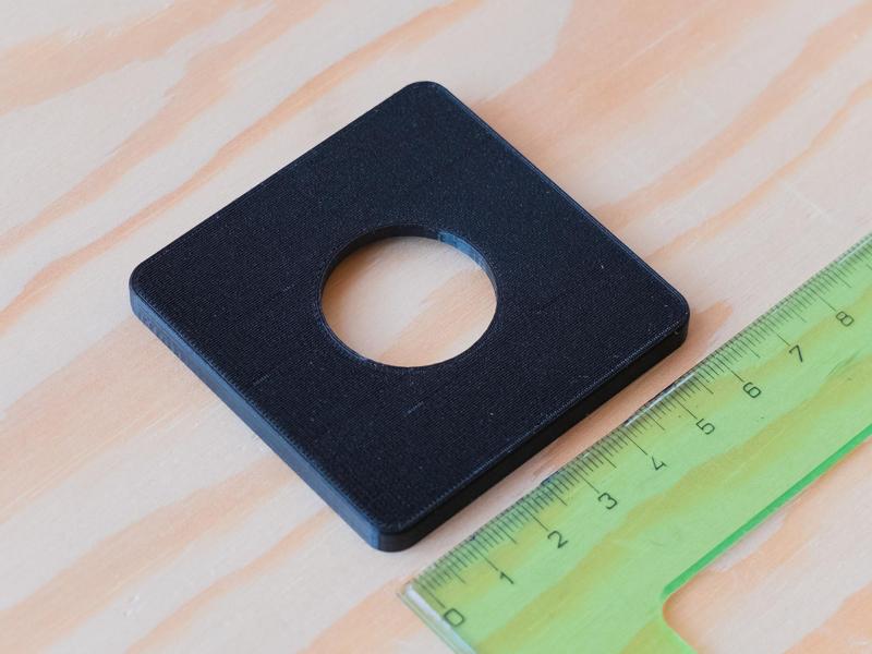 Lens board for 'Baby' Graflex 2x3, Compur 00 hole