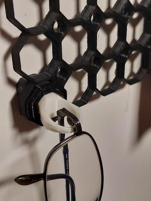 Eyeglass loops for Multiboard.