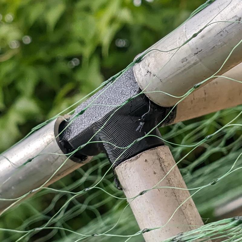 Fruit cage connectors and clips