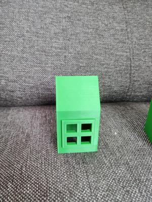 Little house (Three little piggies)