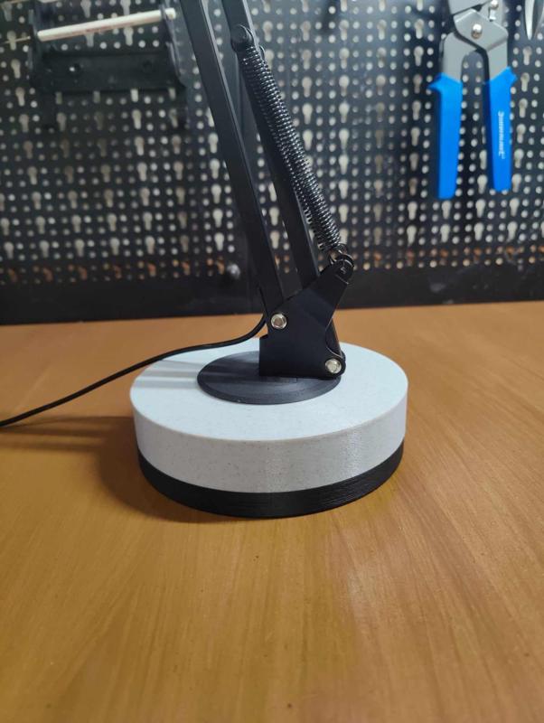 Minimalist Weighted lamp base