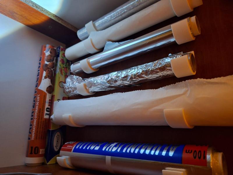 Foil (baking sheet / wrap)  hanger (organizer)