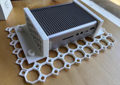 Multiboard Caldigit TS3 holder for underware