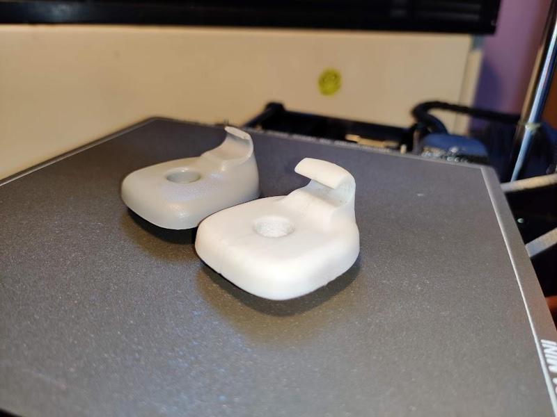 Chrysler sun visor clip