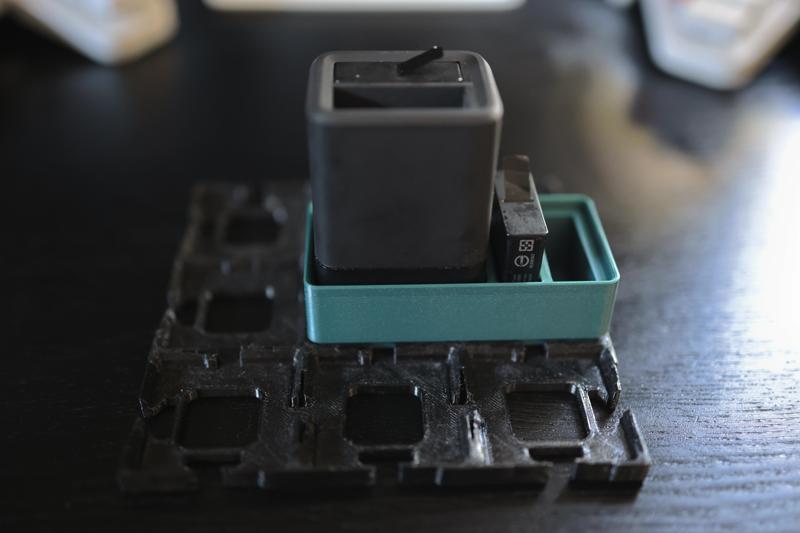 Gridfinity Gopro Hero 5/6/7/8 battery and battery charger holder