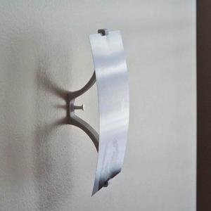 Floating photo frame