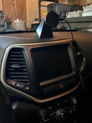 2014 Jeep Cherokee Dash Console Mount 2