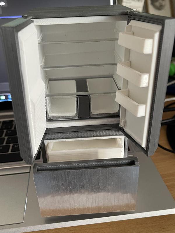 Dollhouse Mini Refrigerator 1:12