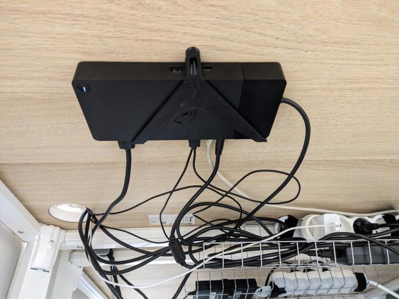 Under the desk DELL Base