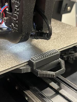 Ender 3 S1 Pro bed handle with nozzle silicone brush