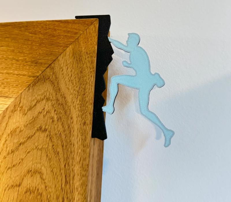 Monitor Climber // edge Climber