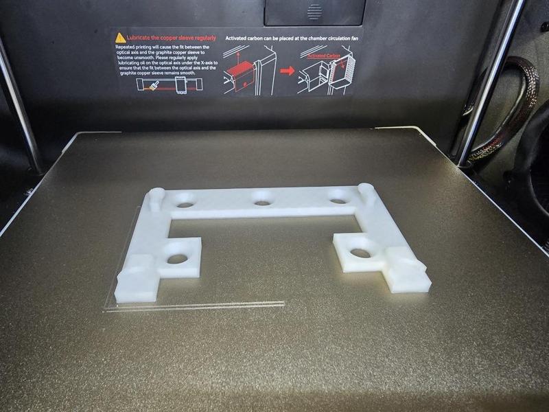 Heavy Duty Dewalt DCB118 Charger Mount.stl