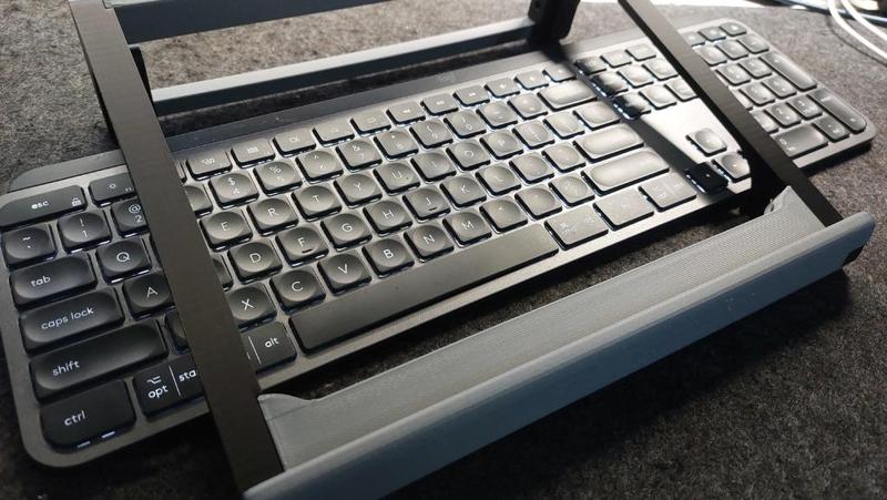 Adjustable Drawing Tablet Stand (remix)