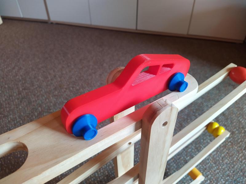 Ball track - sports car/Klučková dráha - sportovní auto