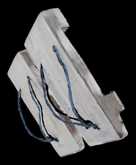 [217] - Guốc - Tày