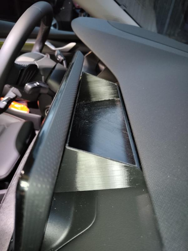 Skoda Octavia NX - front compartment