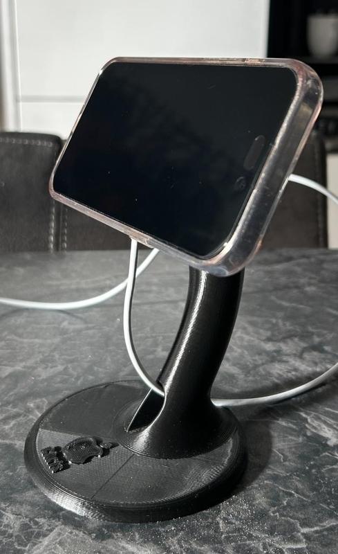 Iphone Magsafe stand