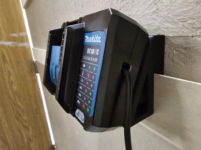Makita DC18WC Charger French Cleat Mount