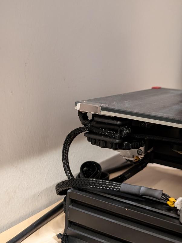 Ender 3 v2 hidden space saving bed heater cable strain relief