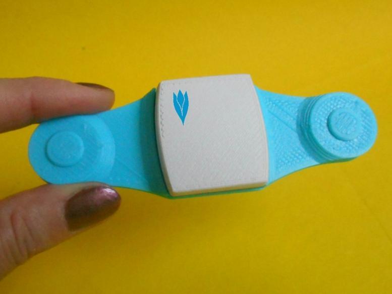 mHealth ECG monitor case