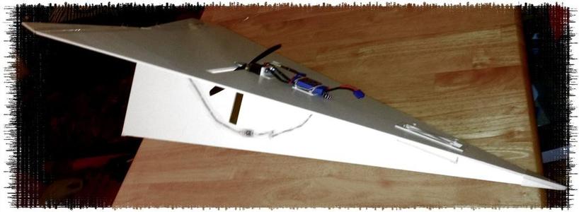 RC Paper Airplane - Classic Dart