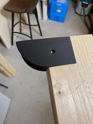 Wall mount and corner braces for 44mmx94mm wooden beams