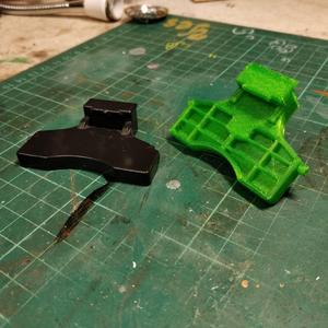 Panasonic MC-E751 vacuum cleaner bag latch
