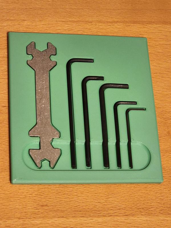 Tray to hold the tools which came with your Prusa Mini Plus