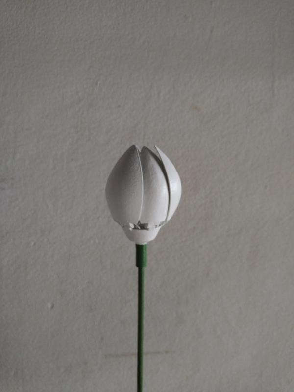 MECHANICAL TULIP PETALS