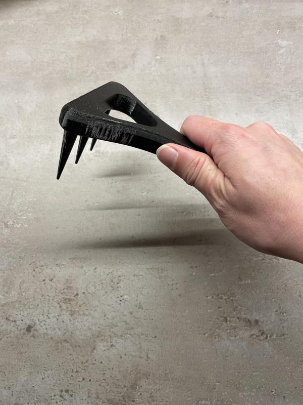 Gardening hand rake