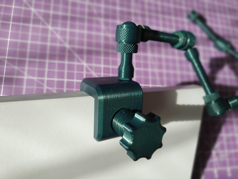 Articulated Arm clamp