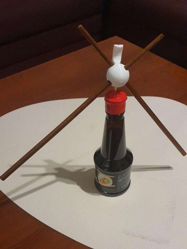 Balancing Chopstick Holder