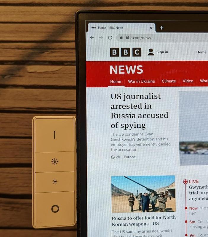 Holder for old Philips Hue dimmer