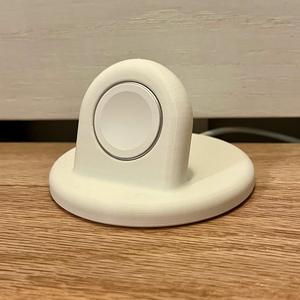 Yet Another Apple Watch Stand With Rubber Bumpers