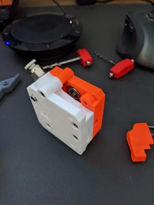 Mini Sherpa reverse Bowden support and Extruder passthru blank