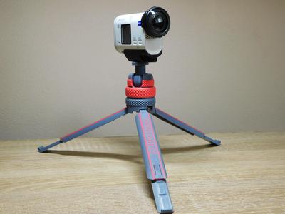 Universal photo-video tripod