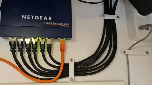 simple cable clamp (3 sizes)