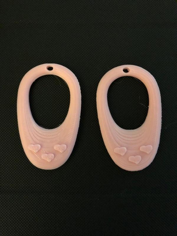 Loop Heart Earrings 