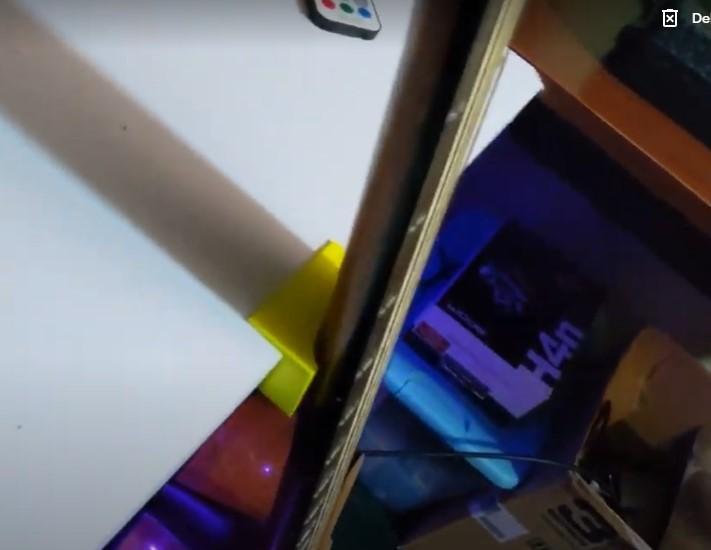 Guitar Rest for Desk Edge