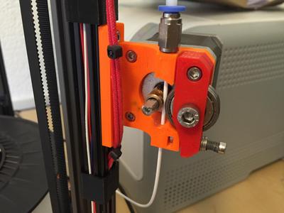 printeble bowden extruder