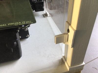 basic hing for Ikea table case