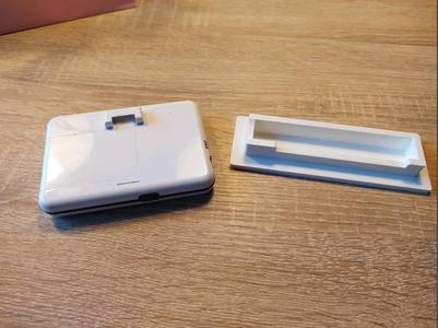 Luvion essential holder