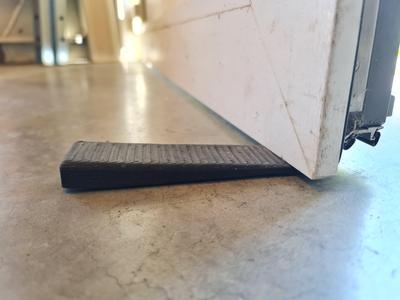 Doorstopper low