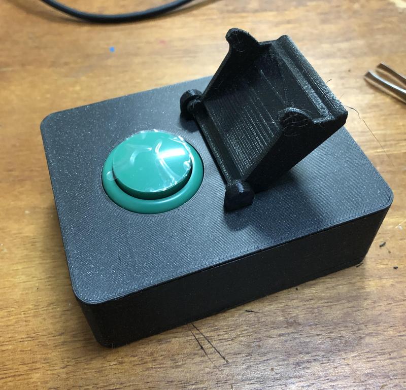 Single Button Case with Cover