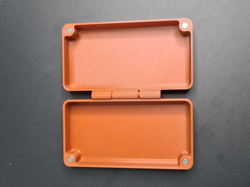 Print In Place Box With Magnetic Closure