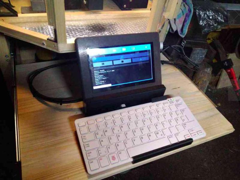 Raspberry Pi 400 stand
