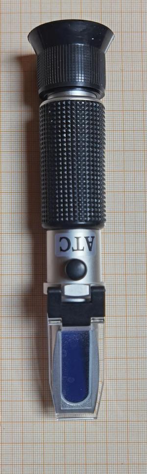 refractometer box