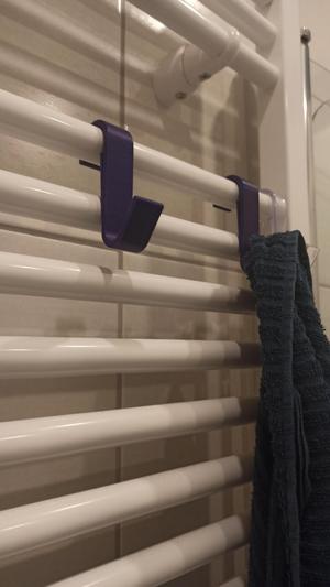 Hanger for bathroom heating